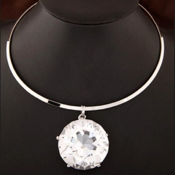 Giant Diamond-like Choker - Picture 2 of 4